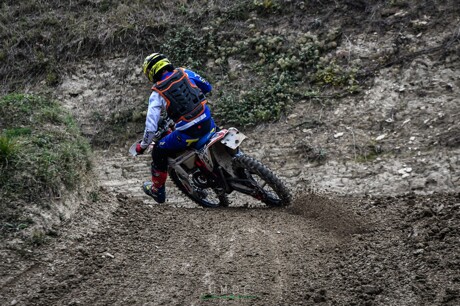 UMDC_ENDURO_2-12